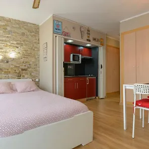 loft-zona-fenals-lloret-de-mar.topcostabravahotels.com/
